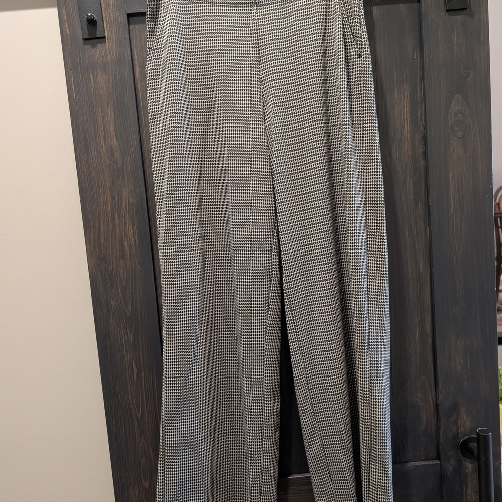 Max Studio Black and White Houndstooth Trousers